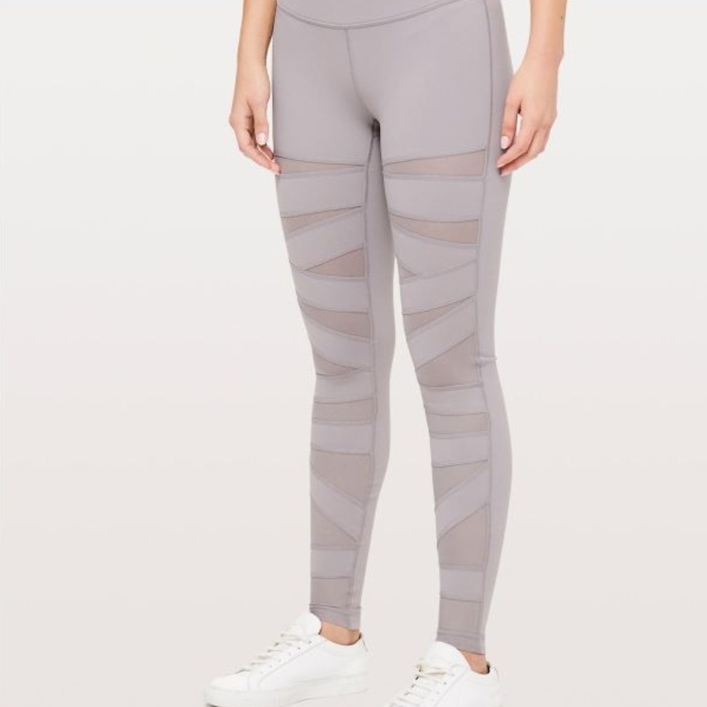 * SALE * NWOT Lulu Lemon High Rise Leggings